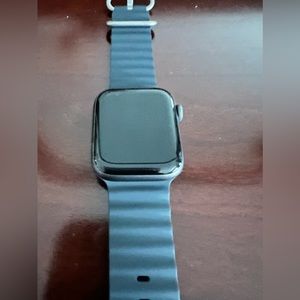 Apple Watch Series 4 44mm Black with new band